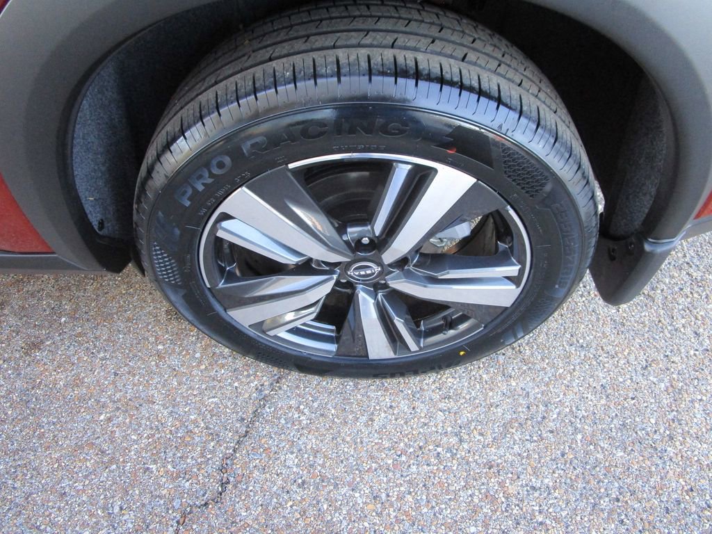 Used 2023 Nissan Rogue SL w/ SL Premium Package FWD image 16