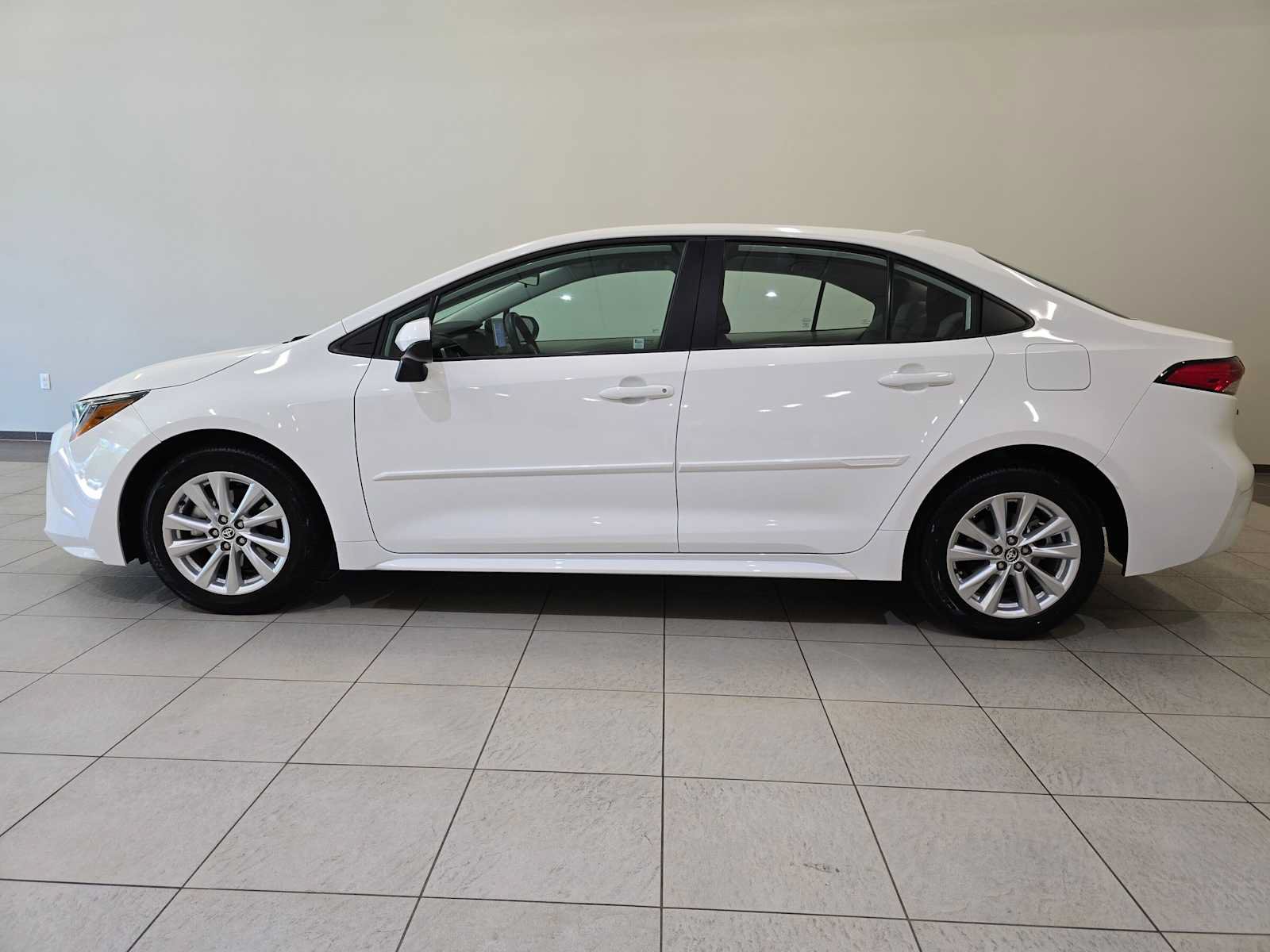 Certified 2025 Toyota Corolla LE w/ LE Premium Package FWD image 3