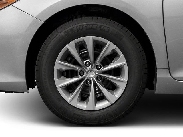 Used 2017 Toyota Camry LE FWD image 9