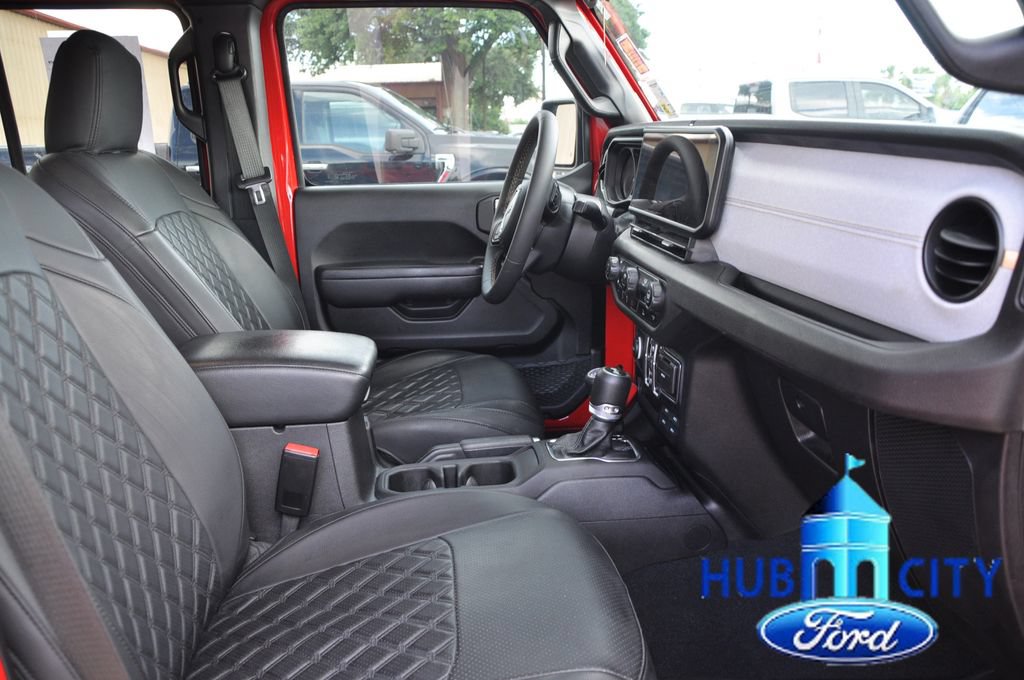 Used 2024 Jeep Wrangler Unlimited Sport AWD/4WD image 16