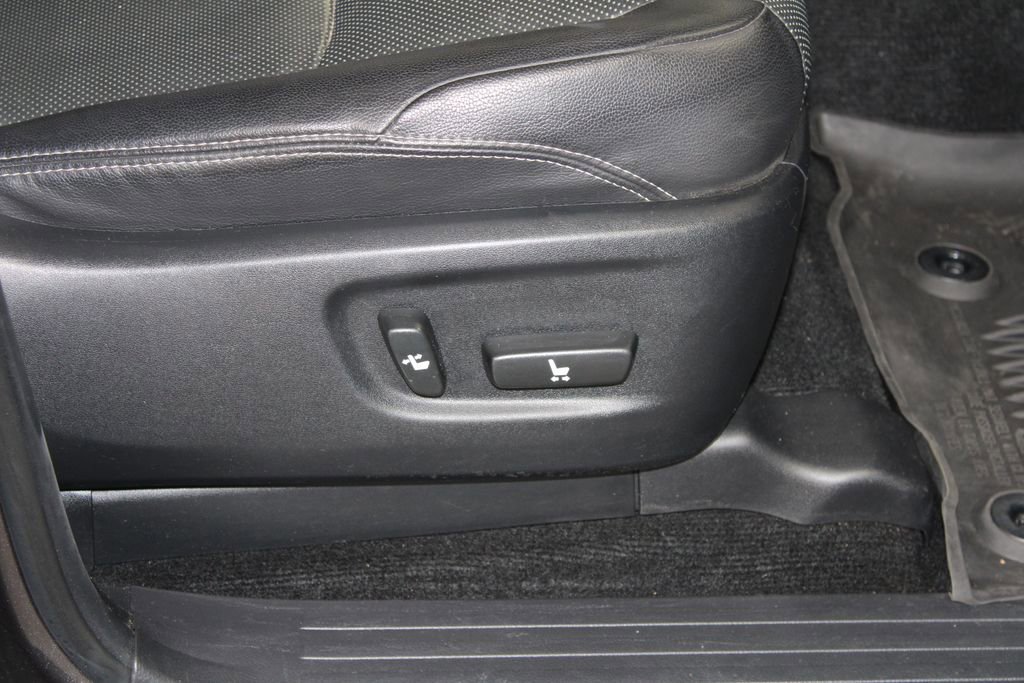 Used 2022 Toyota 4Runner Limited image 28