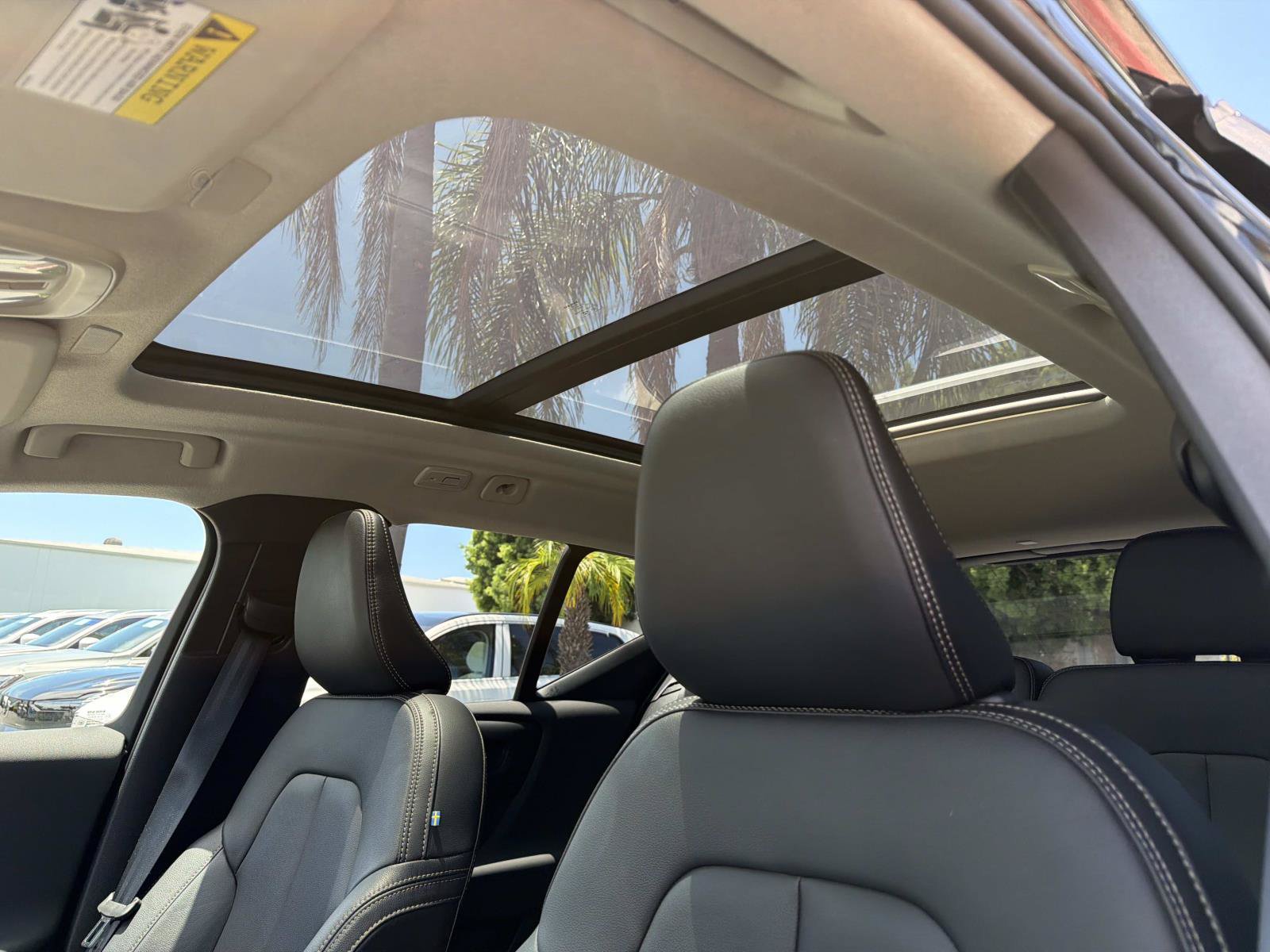 Certified 2026 Volvo XC40 B5 Plus AWD/4WD image 35
