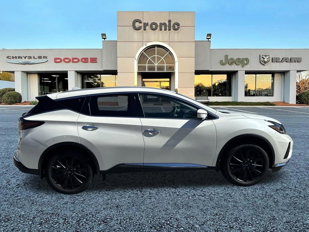 Used 2024 Nissan Murano Platinum w/ Cargo Package image 2