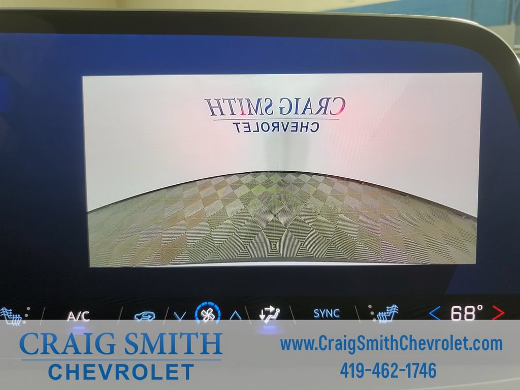 Used 2025 Chevrolet Traverse LT FWD image 25