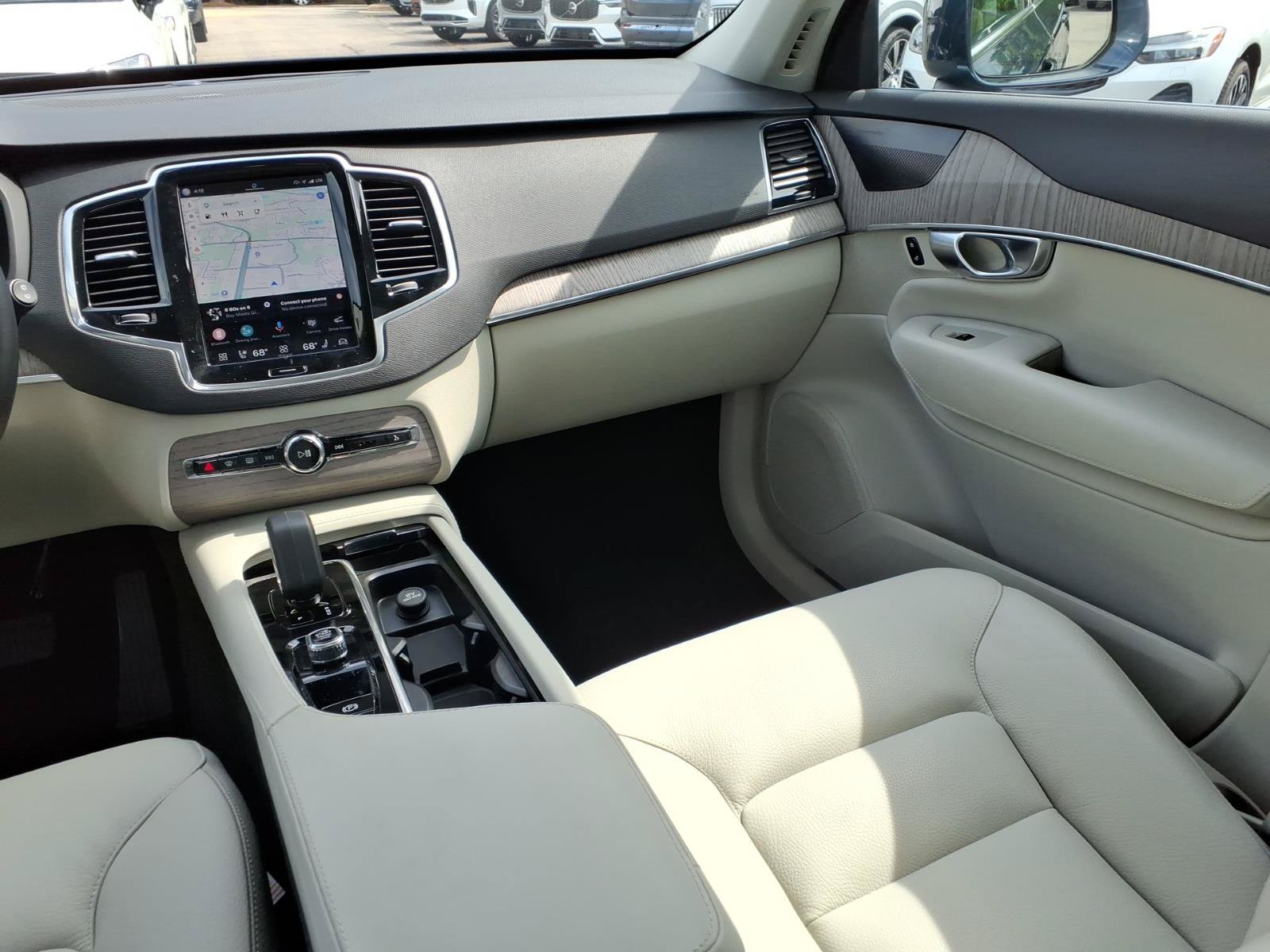 Certified 2024 Volvo XC90 B5 Plus AWD/4WD image 15