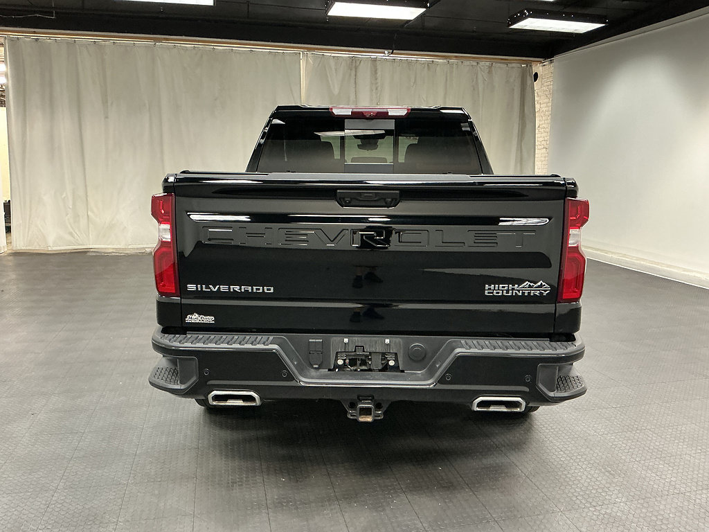 Used 2026 Chevrolet Silverado 1500 High Country AWD/4WD image 4