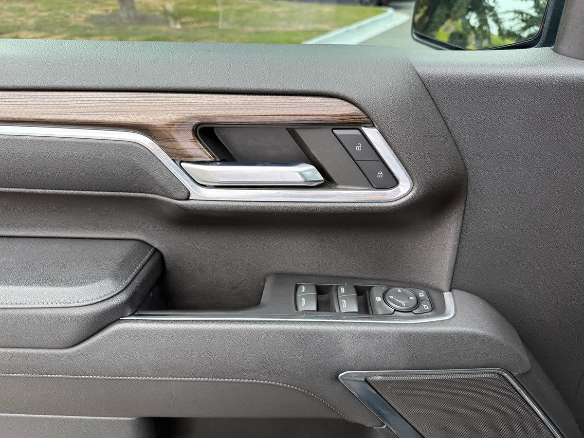 Used 2023 Chevrolet Silverado 1500 RST RWD image 12