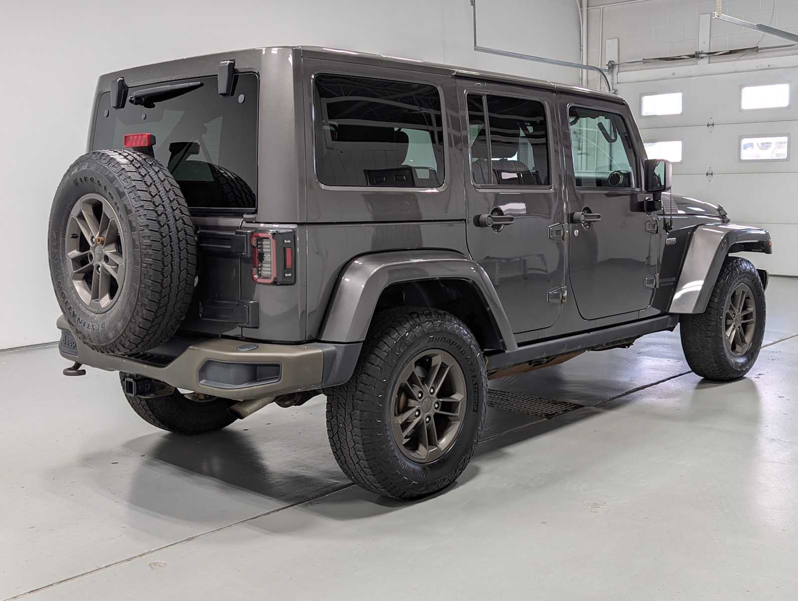 Used 2016 Jeep Wrangler Unlimited Sahara AWD/4WD image 8