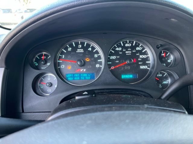 Used 2011 Chevrolet Avalanche LT AWD/4WD image 19