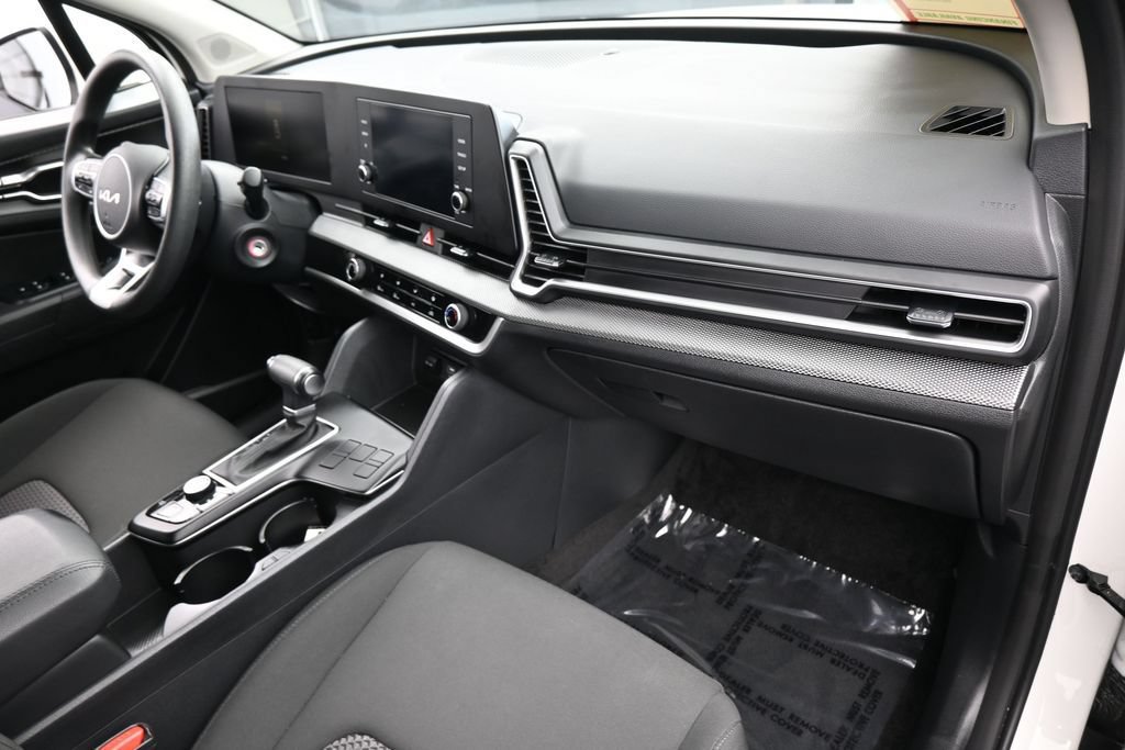 Used 2025 Kia Sportage LX FWD image 39