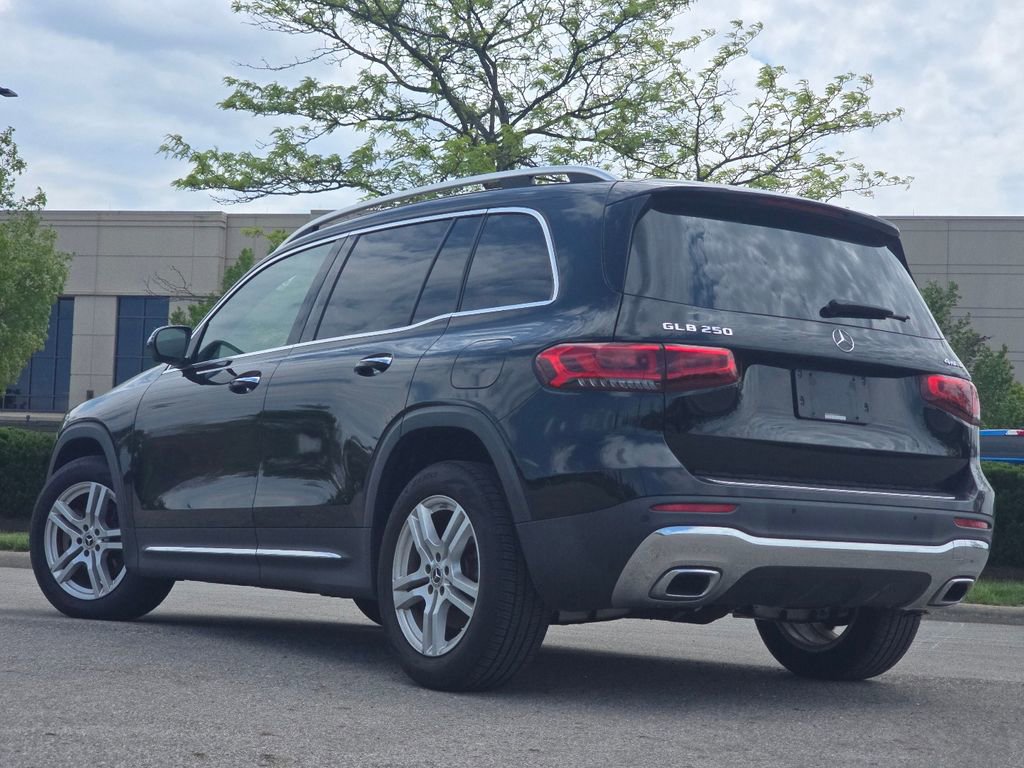 Certified 2023 Mercedes-Benz GLB 250 4MATIC w/ Premium Package image 16
