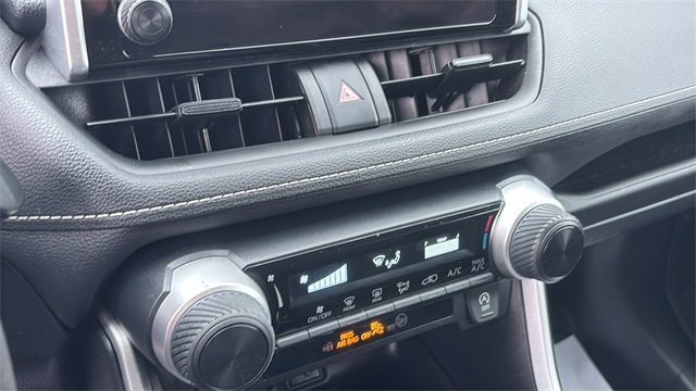 Used 2023 Toyota RAV4 LE image 19