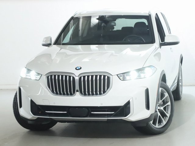 Used 2026 BMW X5 xDrive40i w/ Climate Comfort Package image 3