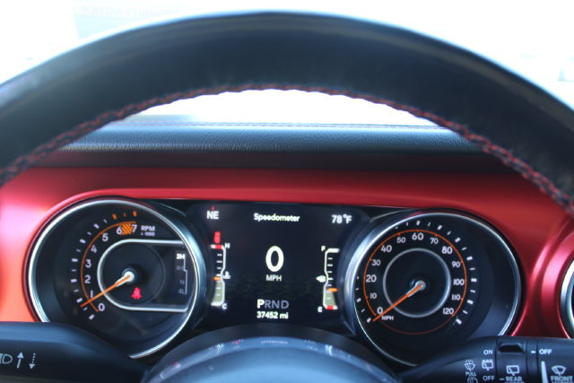 Used 2023 Jeep Wrangler Unlimited Rubicon w/ LED Lighting Group AWD/4WD image 21