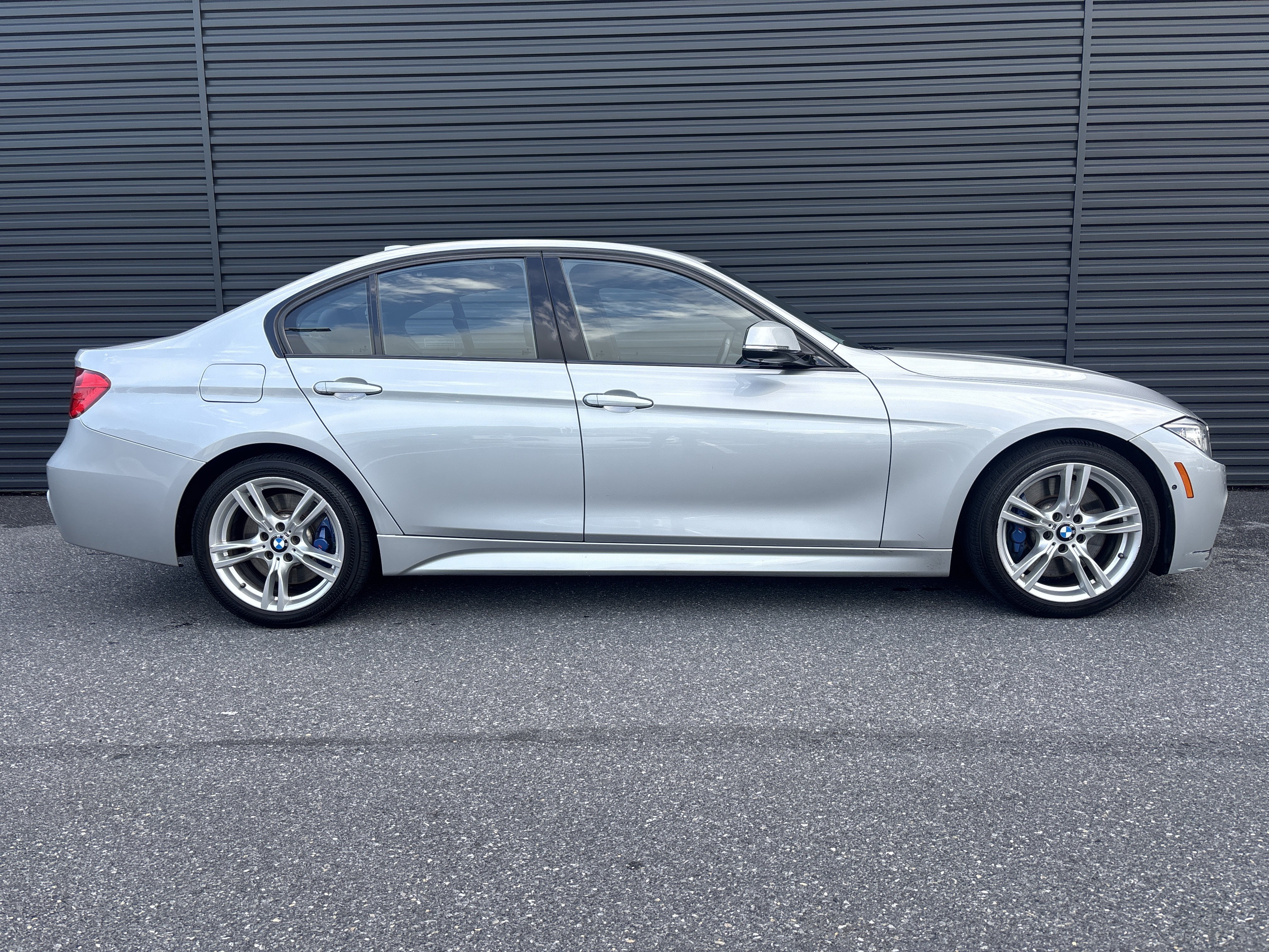 Used 2014 BMW 335i xDrive Sedan AWD/4WD image 6