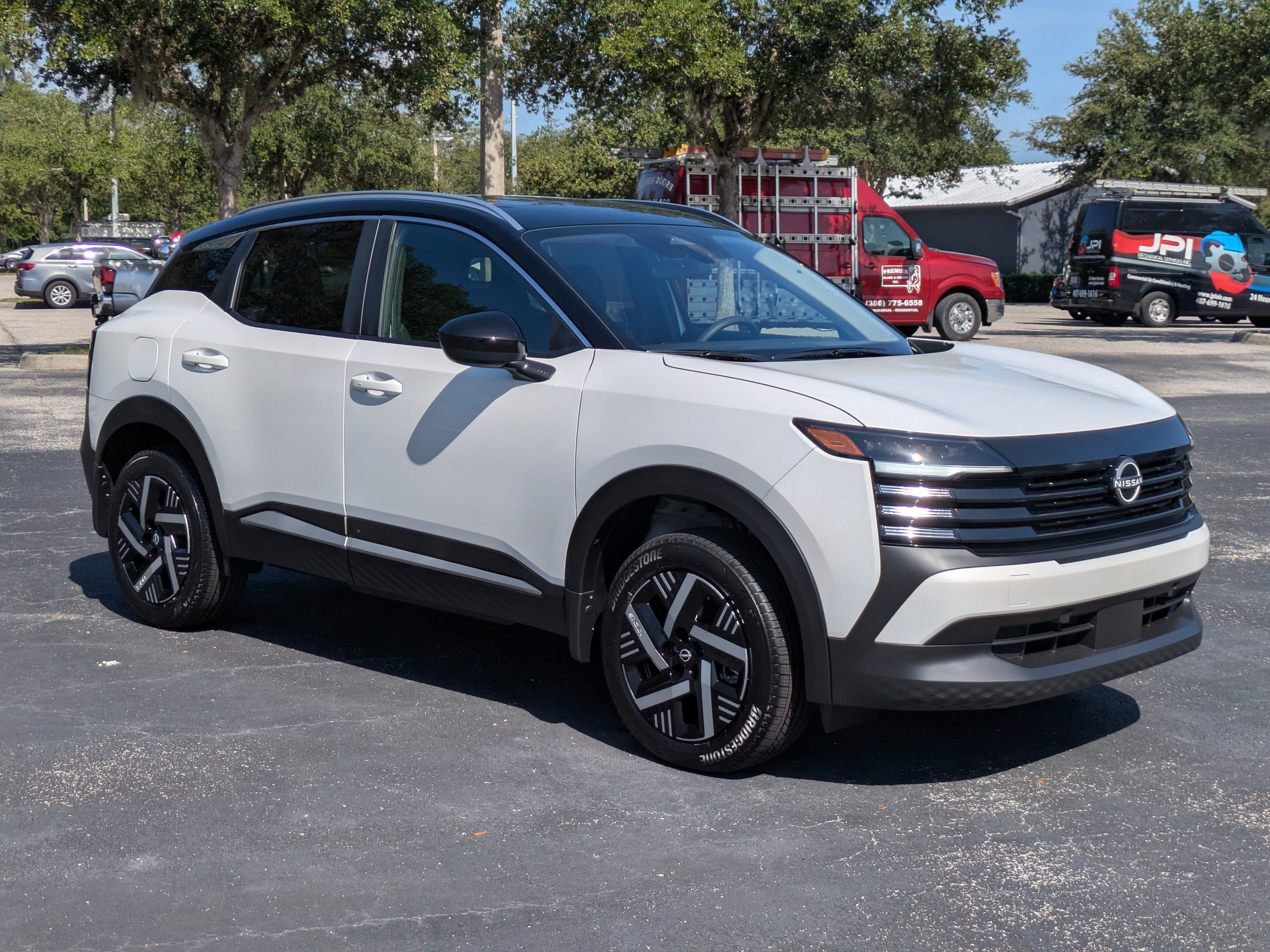 New 2026 Nissan Kicks SV w/ SV Premium Package FWD image 3