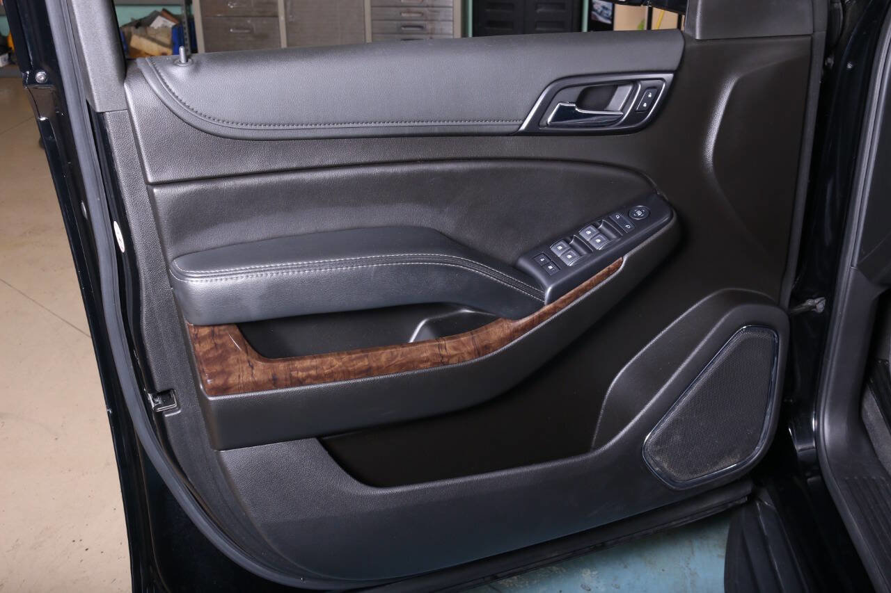 Used 2020 Chevrolet Tahoe LS AWD/4WD image 18