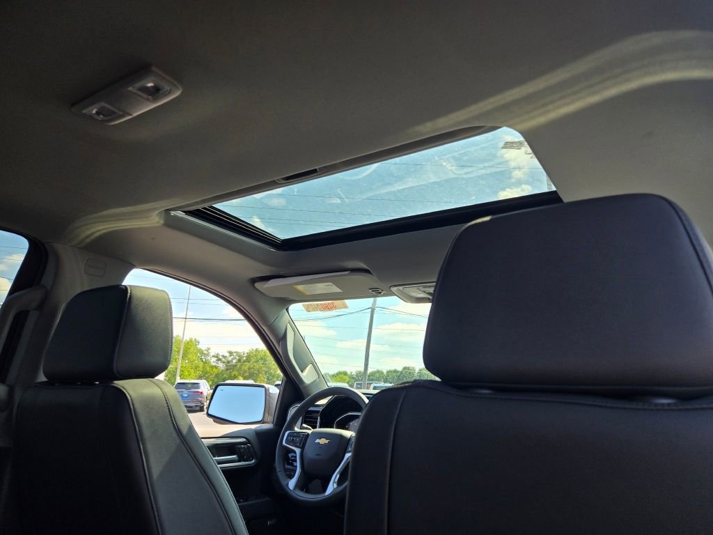 New 2026 Chevrolet Silverado 1500 LTZ w/ LTZ Premium Package image 9