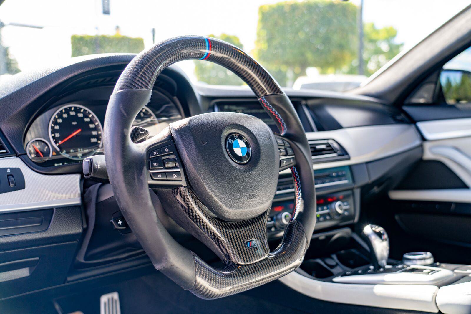 Used 2014 BMW M5 RWD image 12