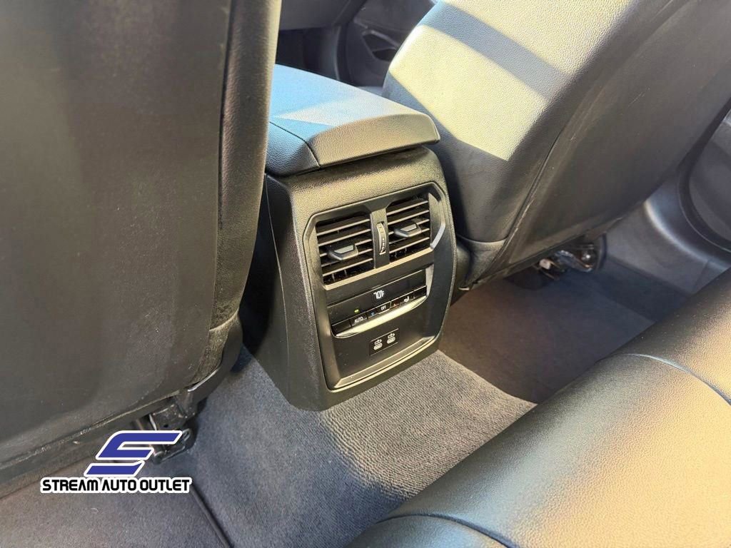 Used 2024 BMW 330i xDrive Sedan image 20