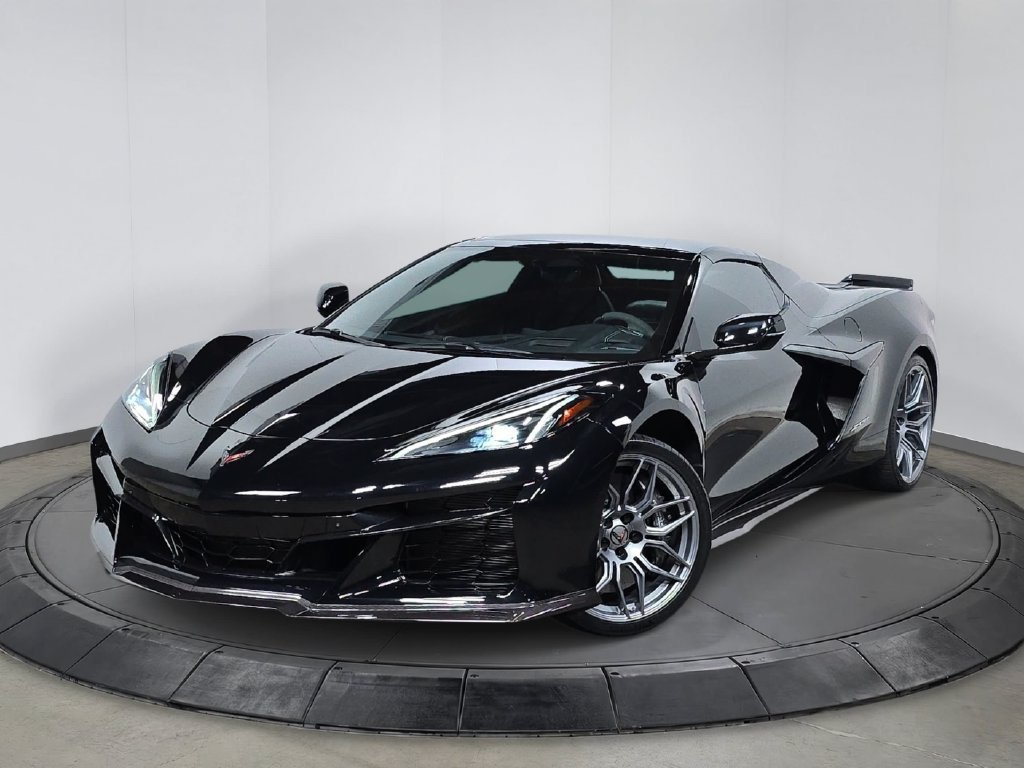 Used 2023 Chevrolet Corvette Z06 RWD image 1