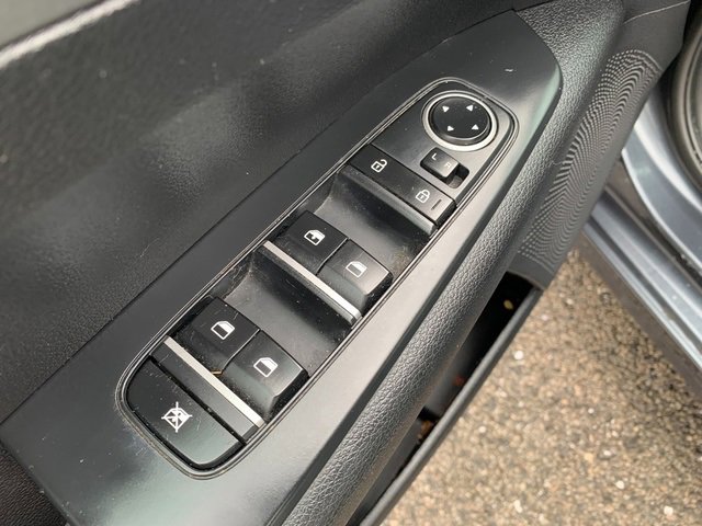 Used 2020 Kia Forte LXS image 21