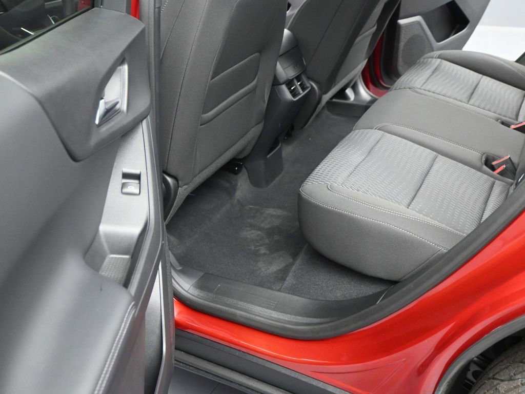 Used 2026 Chevrolet Equinox LT FWD image 17