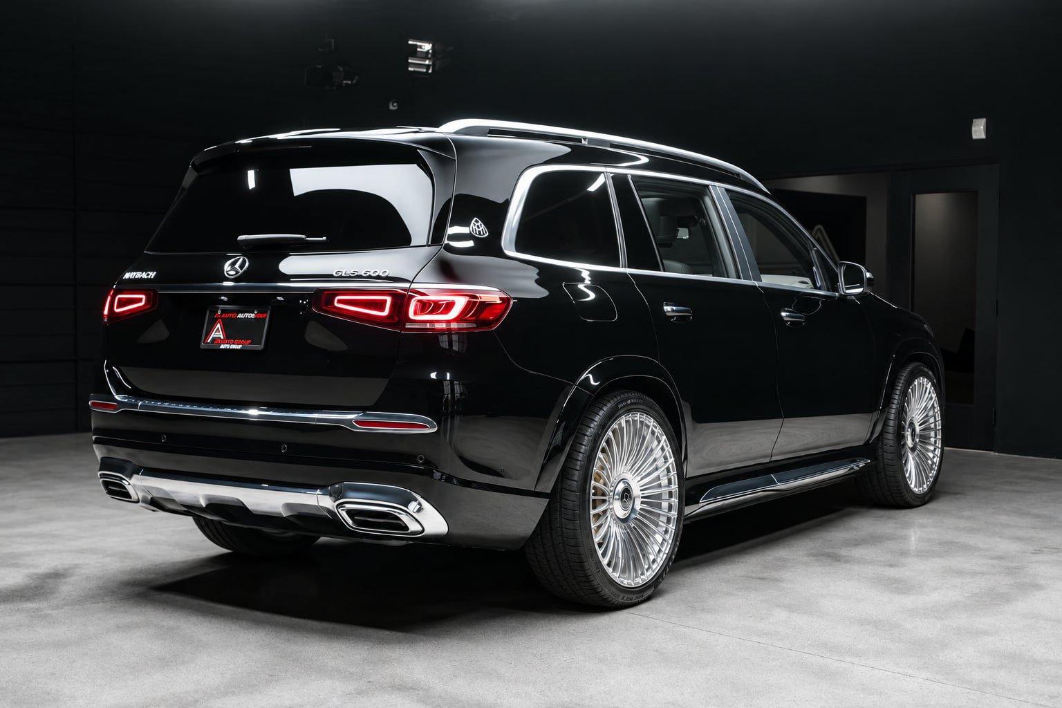 Used 2022 Mercedes-Benz Maybach GLS 600 4MATIC image 7