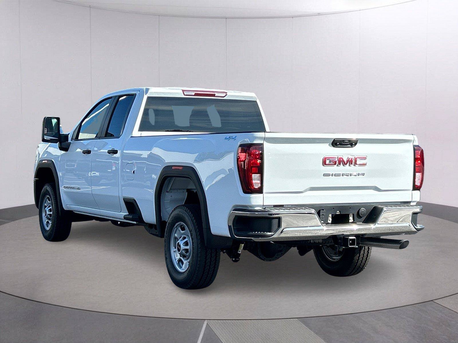 New 2026 GMC Sierra 2500 Pro w/ Convenience Package AWD/4WD image 3