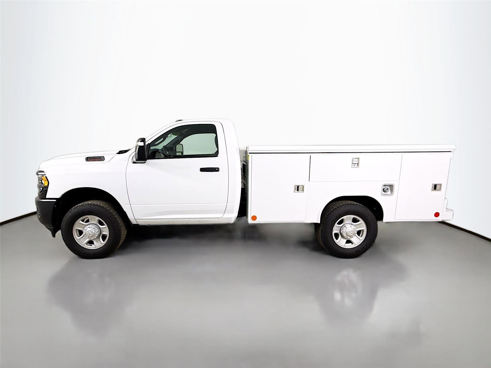 Used 2024 RAM 3500 Tradesman image 4