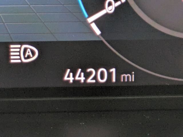 Used 2025 Volkswagen Atlas SE image 24