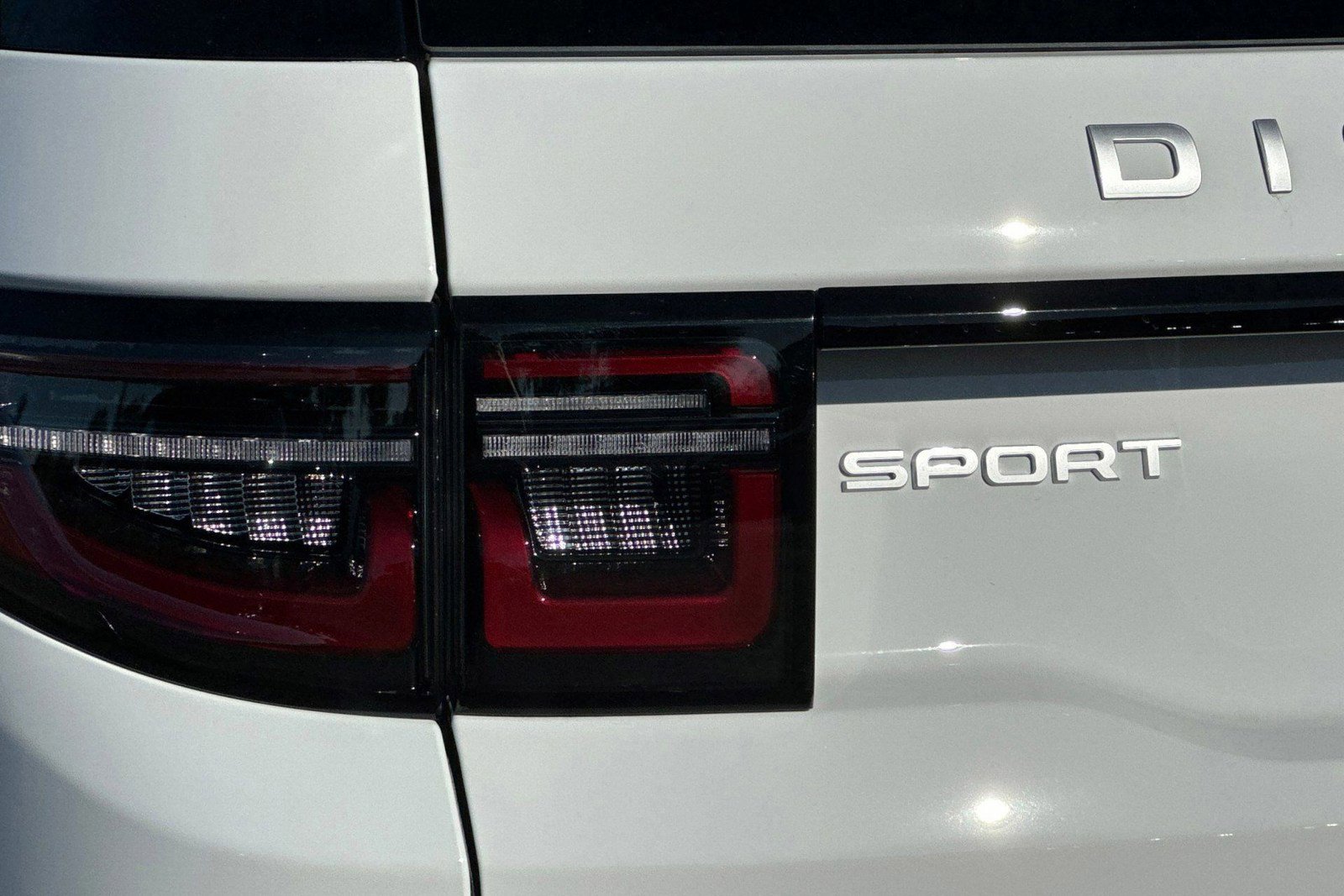 New 2025 Land Rover Discovery Sport S AWD/4WD image 10