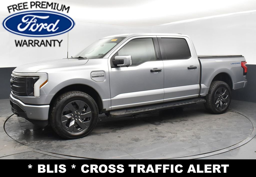Used 2023 Ford F150 Lightning Lariat w/ Tow Technology Package image 5