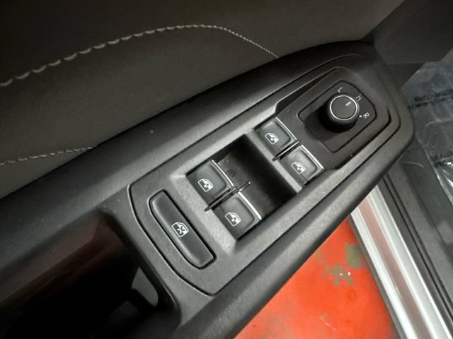 Certified 2023 Volkswagen Atlas Cross Sport SE FWD image 16