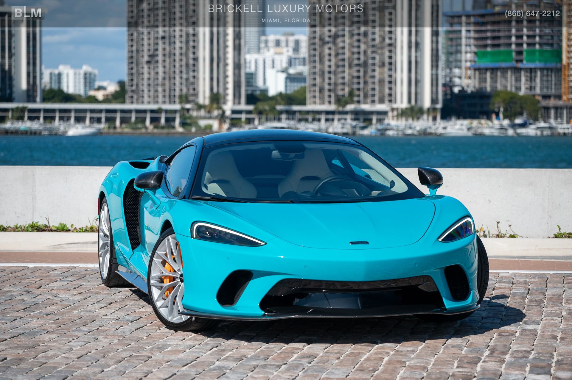 Used 2023 McLaren GT image 2