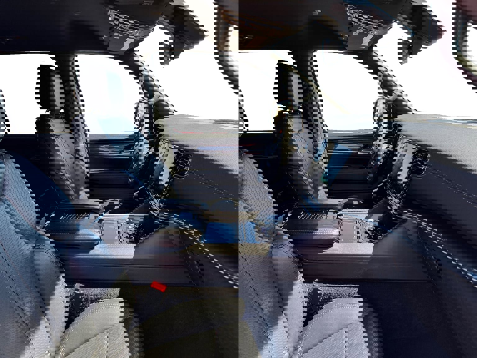 Used 2023 Jeep Wagoneer 4WD image 17