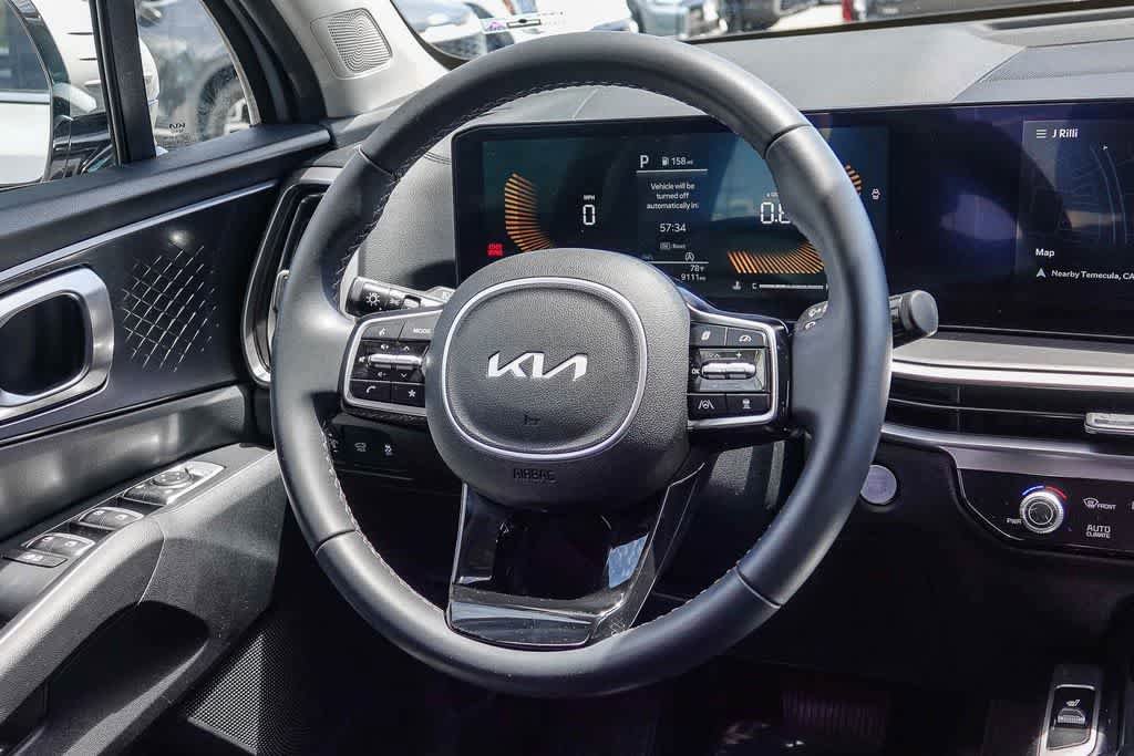 Certified 2024 Kia Sorento EX w/ Panoramic Sunroof Package FWD image 14