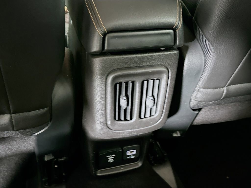 Used 2020 Jeep Compass Limited image 32