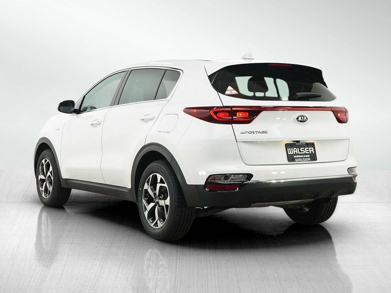 Used 2020 Kia Sportage LX w/ LX Popular Package AWD/4WD image 3