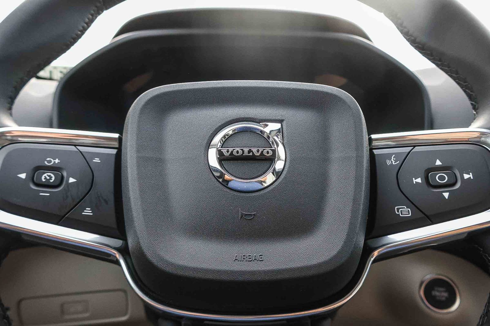 New 2026 Volvo XC40 B5 Ultra w/ Climate Package AWD/4WD image 33