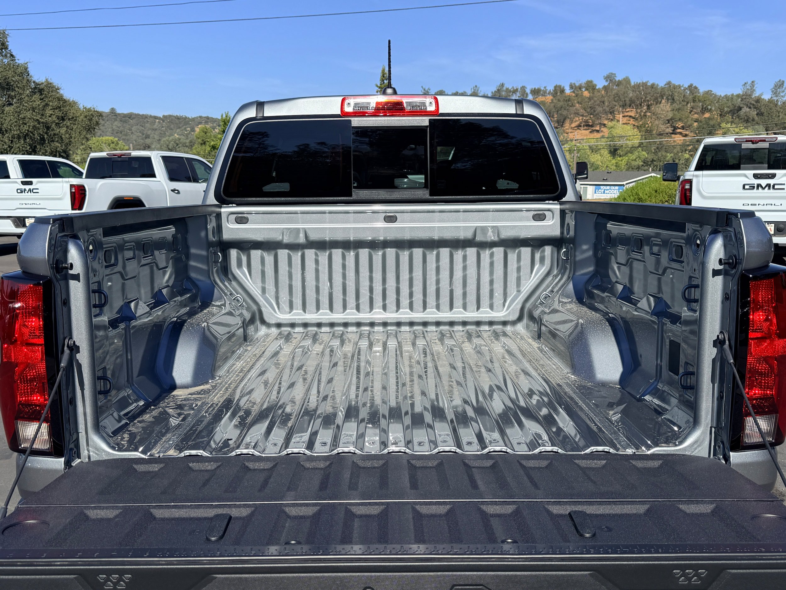 New 2026 Chevrolet Colorado Trail Boss AWD/4WD image 7