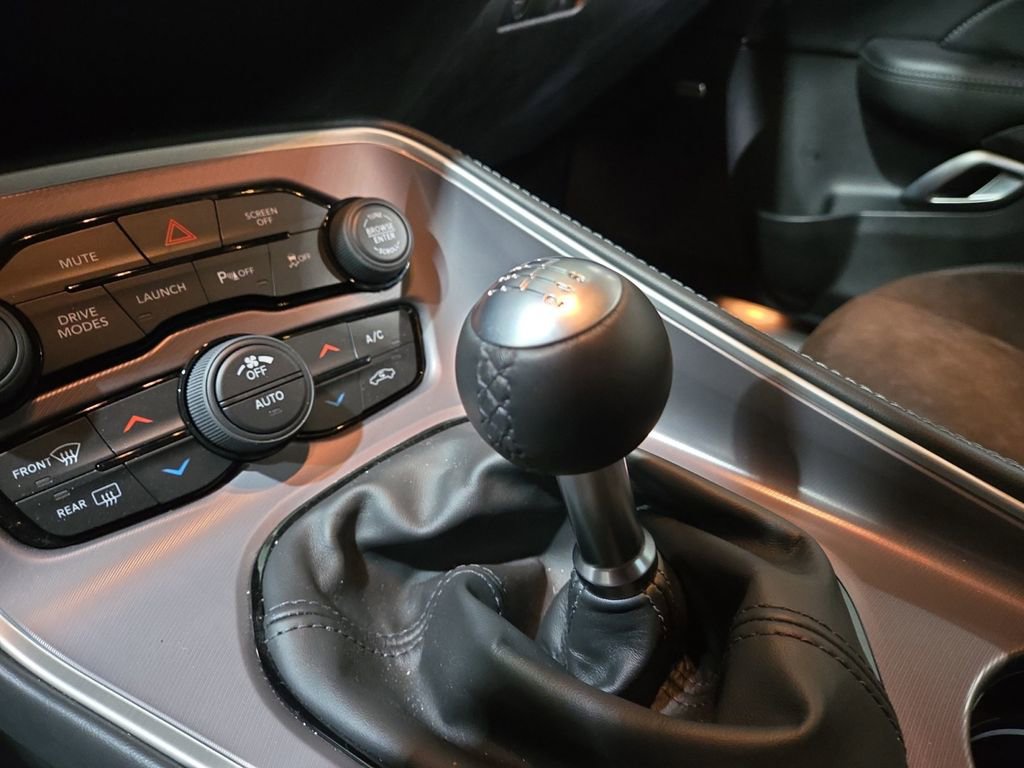 Used 2022 Dodge Challenger R/T Scat Pack w/ Dynamics Package image 23