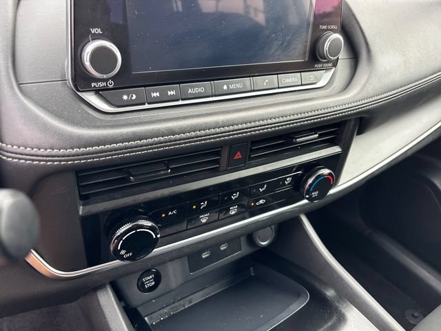 Used 2024 Nissan Rogue S FWD image 22