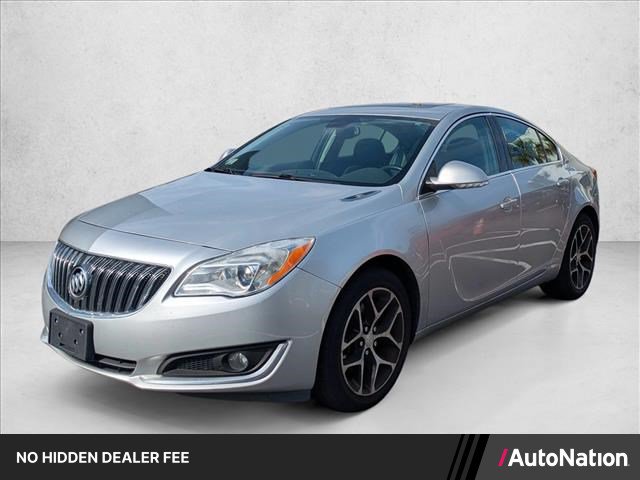 Used 2017 Buick Regal Sport Touring FWD image 1