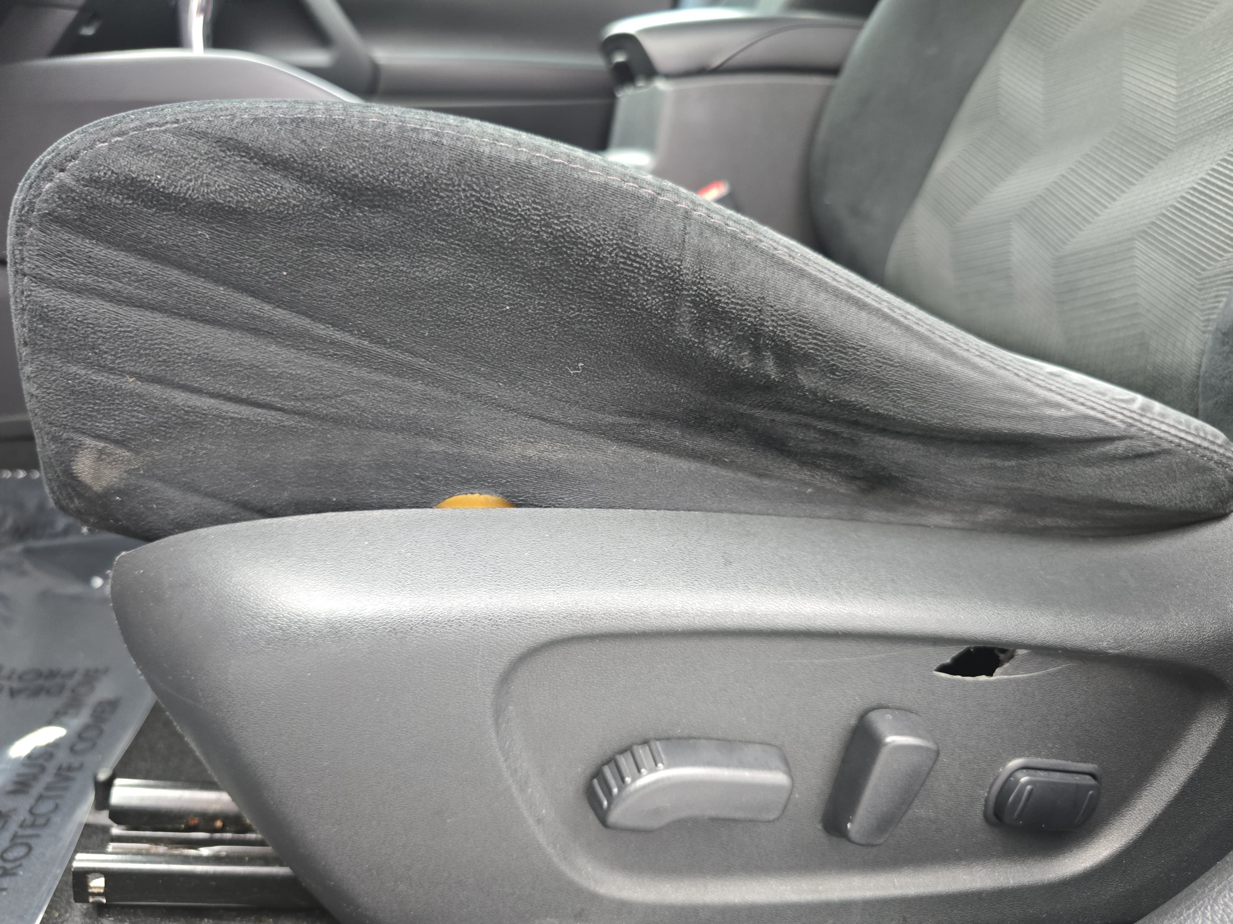 Used 2015 Nissan Rogue SV FWD image 27