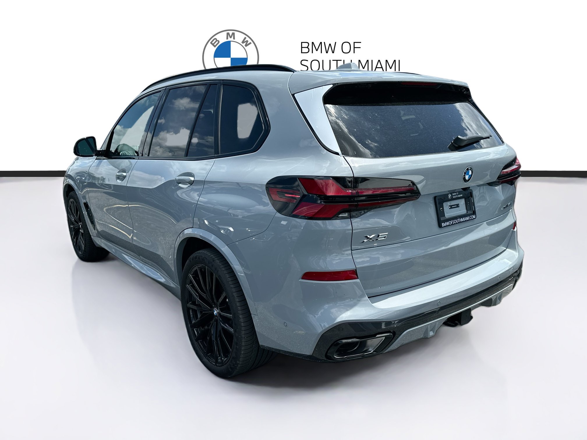 New 2026 BMW X5 xDrive40i w/ Executive Package AWD/4WD image 4