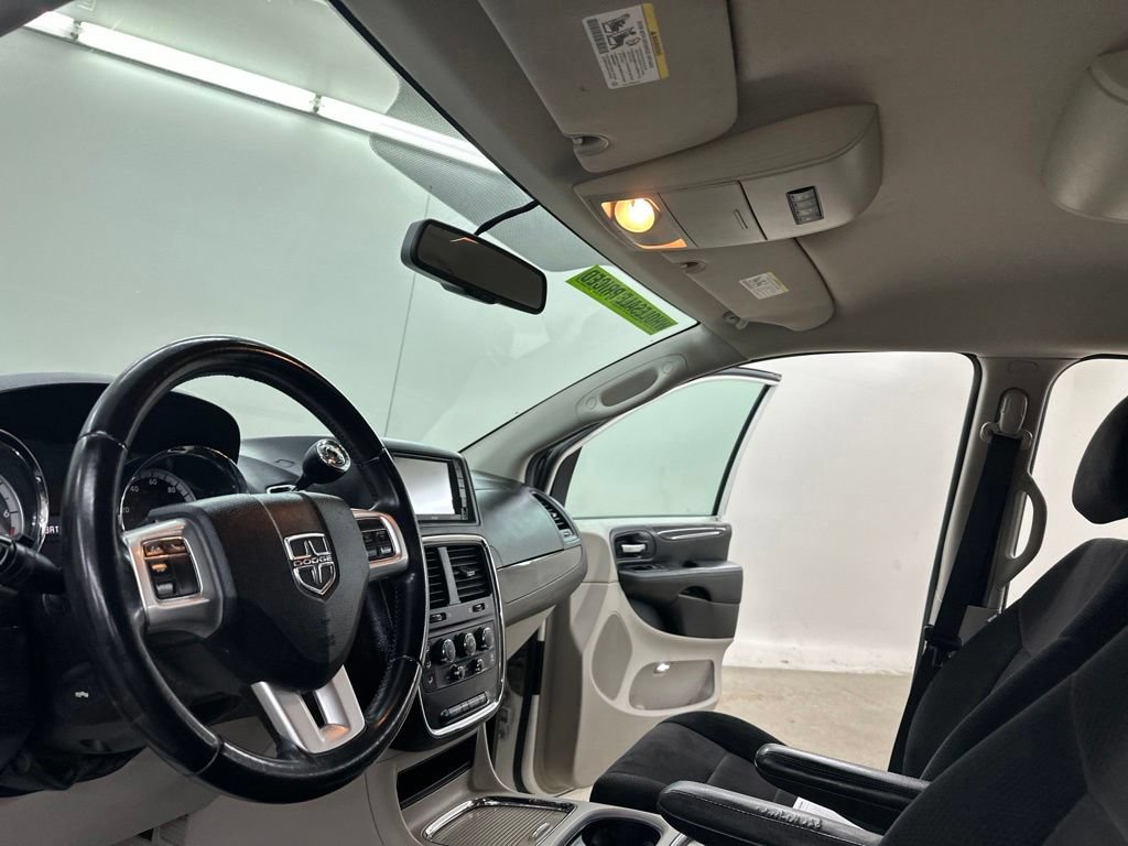 Used 2012 Dodge Grand Caravan SXT w/ Entertainment Group 1 FWD image 35