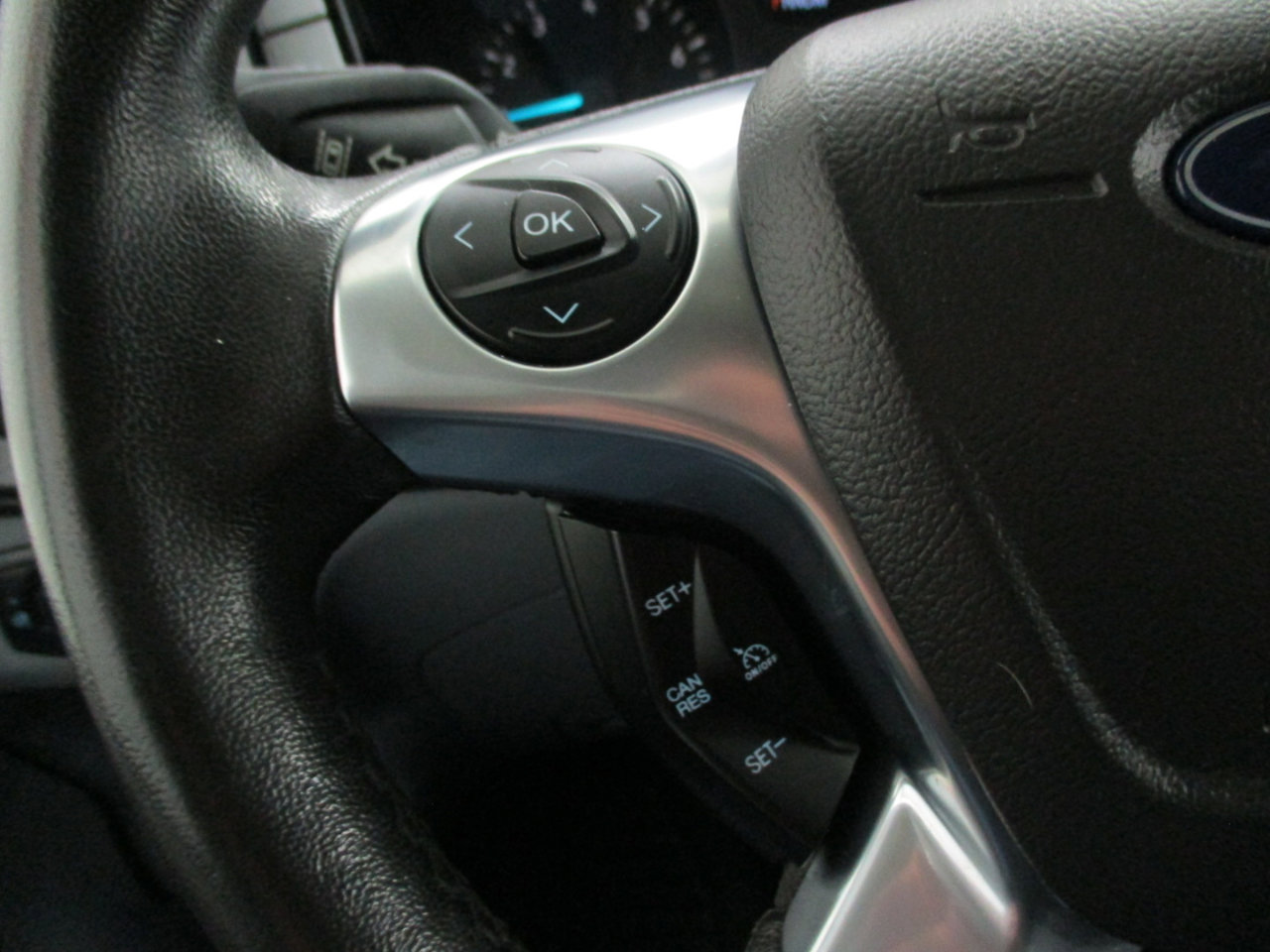 Used 2018 Ford Transit 150 XLT image 23