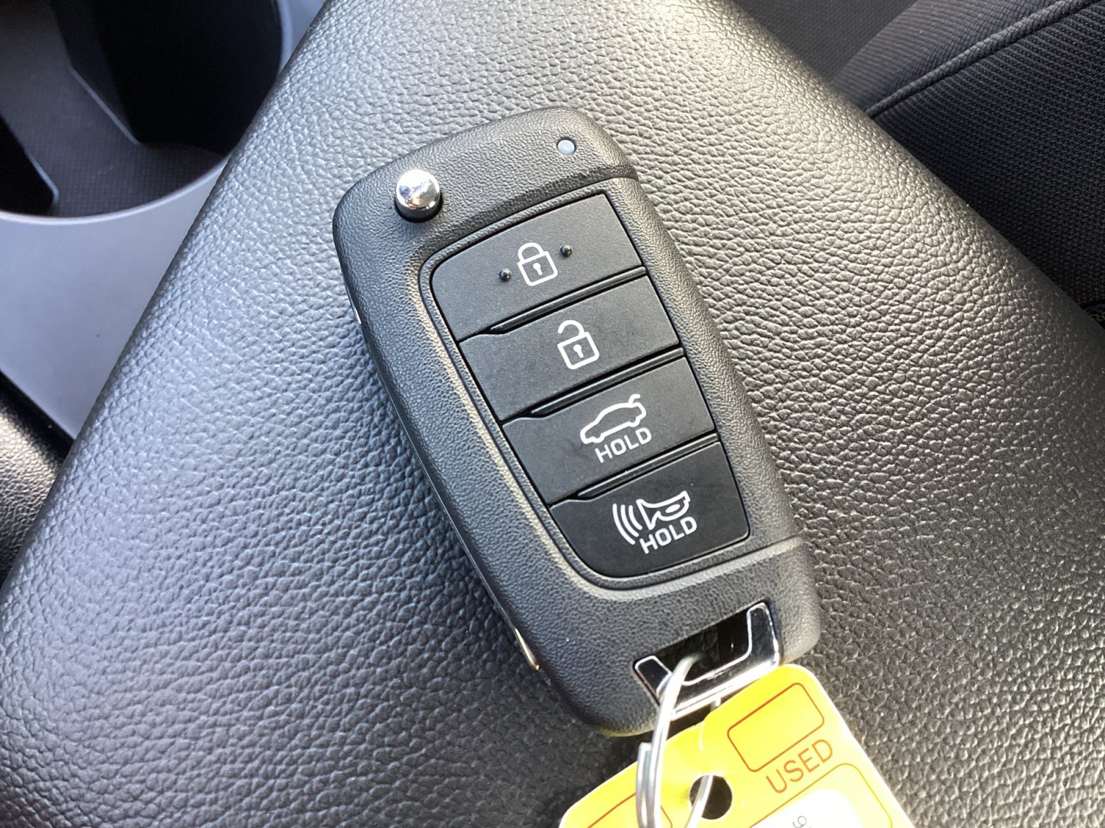 Used 2024 Hyundai Elantra SE FWD image 33
