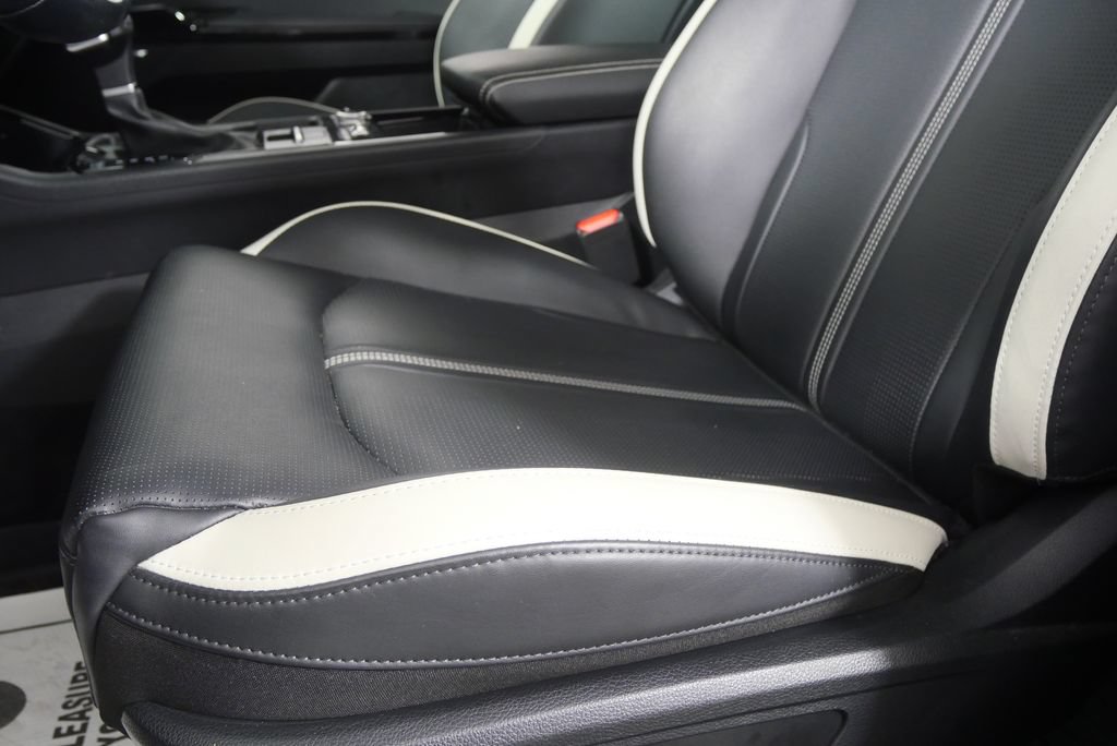 Used 2025 Kia K5 GT-Line w/ GT-Line Premium Package FWD image 8
